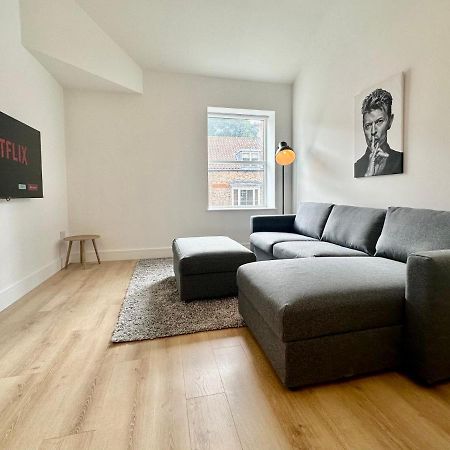 Fountain Apartment No 1 With Free Parking York Exterior photo